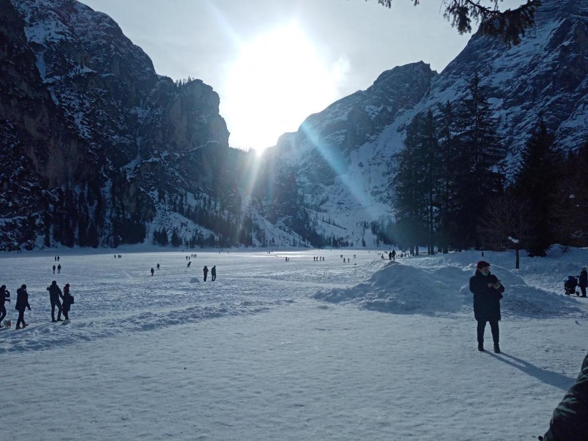 Relax Al Lago Di Braies Braies  Bagian luar foto